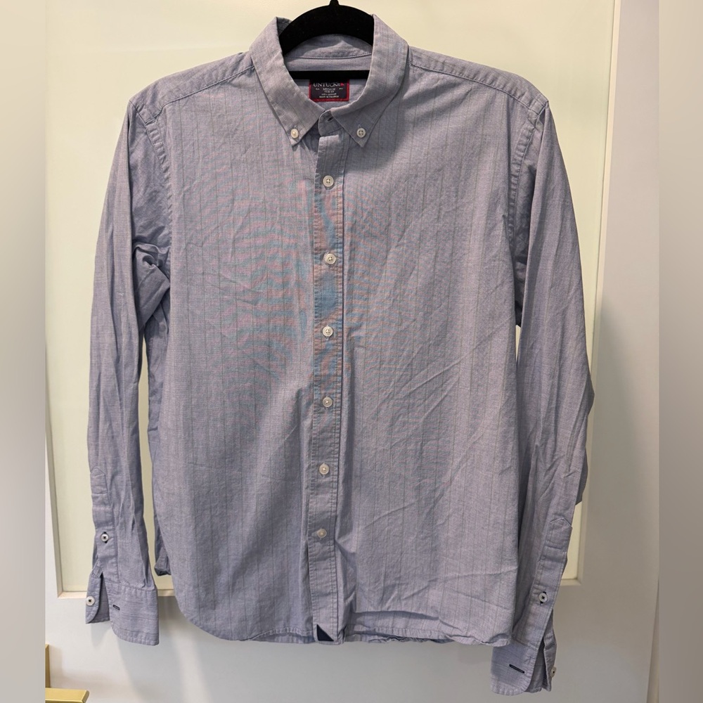 UNTUCKit Light Blue Casual Button-Down Shirt